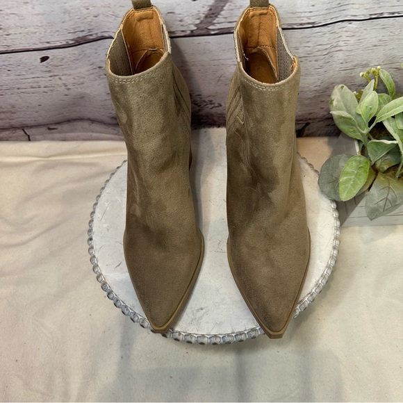 New Nine West Women's Orleeh Tan Suede Leather Block Heel Ankle Bootie Size 8.5 - Picture 3 of 12